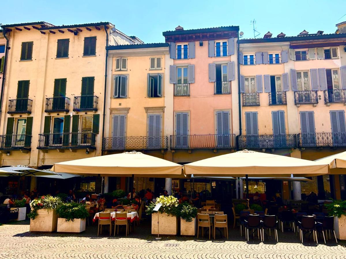 D-Place Apartment Piazza Duomo Crema Exterior photo