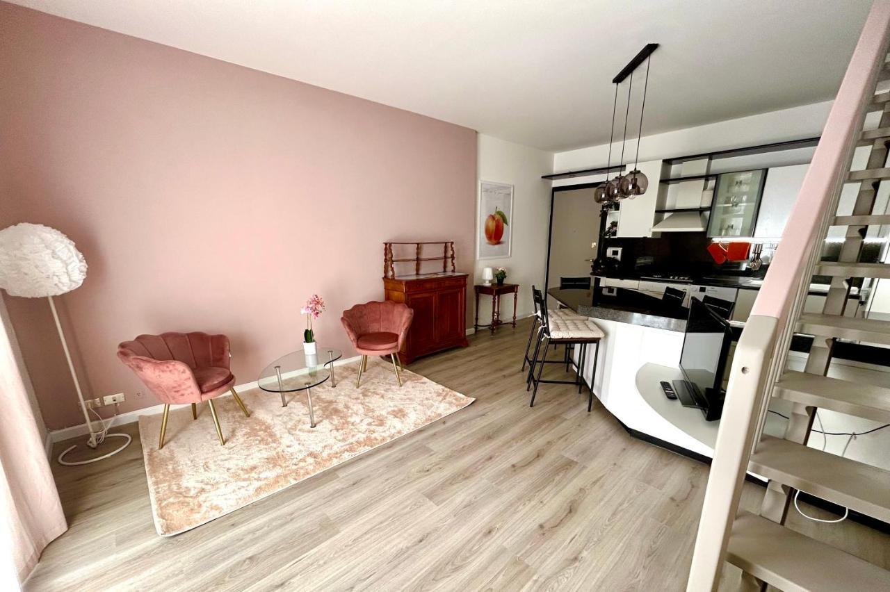 D-Place Apartment Piazza Duomo Crema Exterior photo
